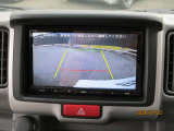 バックビューモニターの映像です。カメラがあると、駐車するときや後退時の安心感が違いますよね☆