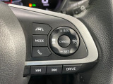 【レーダークルーズコントロール】高速道路での長距離走行が楽に!!自動で速度を保つクルーズコントロールが、衝突軽減システムと連携し、前方の車両を感知して車間を保つように速度調節してくれます!!