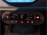 ミニ独特のゴーカートフィーリングと呼ばれる軽快なハンドリングはAT車、MT車のどちらでも楽しめます。