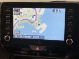 いまや必須装備「ナビゲーション」搭載!知らない場所にスイスイッとドライブ。もう、これなしではハンドルを握れませんね!でも運転中の操作は危険ですのでご注意ですね☆