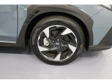 純正アルミホイール装備!タイヤサイズは225/55R18になります!
