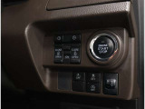 電動のスライドドアで楽々スムース!運転席から開閉の操作ができます!&スタートスイッチを押してエンジン始動ができるスマートキーが装備されています♪ポケットや鞄からキーを出さずに乗り込めます♪