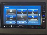CD・DVD・フルセグTV・ミュージックサーバーが楽しめます。