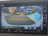 ★バックモニター搭載★ バック時目視しにくいクルマの周囲をカメラで映し出し、安全・安心駐車をサポート♪バックの苦手な方も後ろがハッキリ見えるので安心です☆