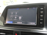 ナビゲーションは純正メモリーナビを装着しております。AM、FM、CD、DVD再生、Bluetooth、音楽録音再生、フルセグTVがご使用いただけます。初めて訪れた場所でも安心ですね!
