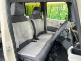 運転席シート廻りは使用感も少なく、良好な状態となっています。前オーナー様が丁寧に使っていたことがよくわかりますね。