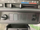 3.「認定中古車カルテ」は、走行距離や修復歴に加えてキズ・凹みの有無・状態や消耗品の交換、過去の整備状況がわかります。