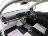 ダイハツのお店では、ダイハツ車を知り尽くしたプロフェッショナルが、専用の診断機器を使って各システムを点検しております。