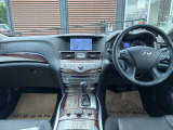 内装はルームクリーニング済みです!清潔な車内で快適なドライブをお楽しみください!!前席、後席、そしてエンジンルームまで全てクリーニング済みです。
