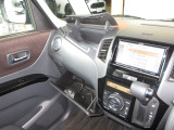 豊富な収納で、いつもすっきりとした車内、ほしい場所にちょうど良い収納を備えました。