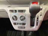 納車前にはプロのメカニックが、各部の点検を行います。ディーラーにしか出来ない品質、そしてサービスできっと満足していただけると思います!