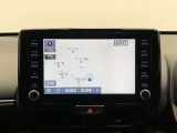 ディスプレイオーディオ装着車。ディスプレイとスマホを連携で、様々なアプリを使用できます。マップのアプリを繋げて、ナビゲーションとして使用できます。