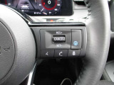 ハンドルスイッチ、プロパイロット付きで高速道路走行時のドライバーの負担を軽減いたします