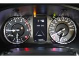 マルチインフォメーションディスプレイ付きのメーターです!エコ運転へ導く多彩な情報を表示してくれます。