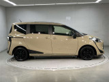 「こんな車屋さんがあるんだ!」、「おもしろい!」と感じていただけましたら、私どもも大変うれしく思います。ご来店のご感想、お待ちしております。