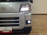 夜間走行時に役立つのがLED!明るく暗い道でもしっかり照らしてくれますよ!