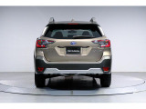 世界のSUV!スバル アウトバック!全方位視界良好!リヤフォグランプ装備で荒天時に自車の位置を後続車に知らせることができますので安全です!
