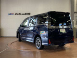 ヴォクシー 2.0 ZS 煌II 4WD 