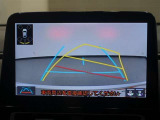 バックモニターで、後方を確認しながら安心して駐車することができます。運転初心者も熟練者も必須の機能ですよ!