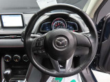 運転席にお座りになった際のイメージです。視界やシートの座り心地にポジション、各装備へのアクセスのしやすさ等、実際に触れてお確かめください。