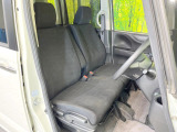 運転席シート廻りは使用感も少なく、良好な状態となっています。丁寧に使われていたことがよくわかりますね。