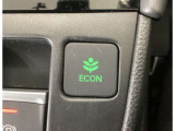 ★ECONスイッチ★ エコドライブを加速しよう!スイッチをONにすると、運転の仕方によるロスを抑え込み燃費をよくするようクルマが頑張ります(*^ー^*)燃費向上にチャレンジ♪