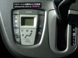 自社整備工場を完備!ご購入後のアフターメンテナンスもロイヤルに全てお任せください!