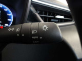 オートライト機能装備です!車外の明るさに応じて、自動的にライトの点灯・消灯をしてくれます♪