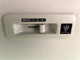 【サーキュレーター】エアコンの風を後部座席まで届けてくれ、広い車内空間でも素早く快適な温度になります♪真夏や真冬に便利な機能です。