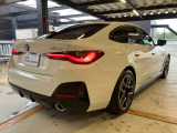 BMWのお車は、&ldquo;駆け抜ける歓び&rdquo;を体現しております。走行の安定性とコーナリングの良さを追求し、思い通りにハンドルの操作可能です。