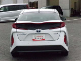 国家整備資格を取得しておりますメカニックが、大切なお客様のお車をご納車に向けて整備致します♪