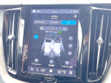 【オートエアコン】一度お好みの温度に設定すれば、車内の温度を検知し風量や温度を自動で調整。暑い&hellip;寒い&hellip;と何度もスイッチ操作をする必要はありません。快適な車内空間には必須の機能ですね。