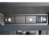 ステアリングヒーター付です、寒い冬でもハンドルは暖かく快適です。