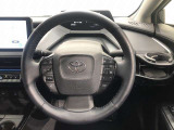 ハンドルは車を運転する上で、ずっと握っている重要なパーツです。手にフィットする物がいいですよね♪