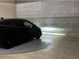 LEDヘッドランプです。十分な明るさを保ちつつも消費電力が少なく、バルブ寿命も長いのが特徴です。瞬時にMAXの光量を発揮するのもLEDならではです。