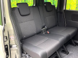 高品質なオリジナルフロアマットもオプションにてご用意しております。お好きなデザインやカラーをお車に合わせて選んでいただくことができます♪