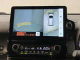 いまや必須装備「ナビゲーション」搭載!知らない場所にスイスイッとドライブ。もう、これなしではハンドルを握れませんね!でも運転中の操作は危険ですのでご注意ですね☆