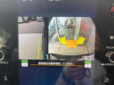 【フロント&サイド&バックカメラ】ドライバーから見にくい死角部分を映像で確認できるカメラを各所に装着。見通しがきかない場所や住宅密集地などを運転することが多い人におすすめの安心装備です。