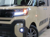 LEDヘッドライトです。デザイン性がよくとても明るいので、夜間の走行や悪天候でも安心です。しかも長寿命!
