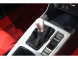 6速MTのお車です♪直感的な操作を楽しむことができます!