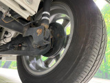 お車を安心してお乗りいただく為には、足回りの定期点検が欠かせません。サービスサポート(有償保証)では無料点検もご提供しており、安心のカーライフをお過ごしいただけるサポート体制が整っています。