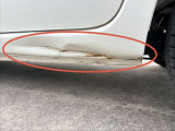 車両下部のキズの写真です。修理も受け付けておりますのでお気軽にスタッフへご相談ください!