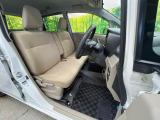 ドライバーによって運転しやすいポジションは異なり、あの車はどうなのか不安なこともありますよね。気になるお車は店頭で乗り込んでご確認いただけます♪
