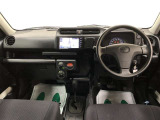 毎日仕事で使い、車内で過ごす時間が長いことを考慮し、シートの座り心地や空調のよさなどを徹底して追求しています!