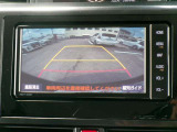 バックモニター付きですので、日常の駐車はもちろん、人や障害物などを映像で確認できるので安心です!(補助装置になりますので、目視でもご確認ください)