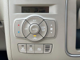 オートエアコンなので設定した温度で車内の温度を保ってくれます♪