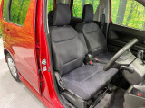 運転席シート廻りは使用感も少なく、良好な状態となっています。丁寧に使われていたことがよくわかりますね。
