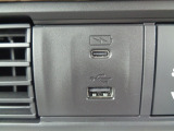 ナビ連動USB・充電USB