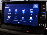 CD、DVD、Bluetooth、AM、FM、スマートフォン接続ができます。