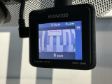 社外ドライブレコーダーがフロントに付いております!万が一の時や楽しいドライブシーンの記録・再生が可能です!
